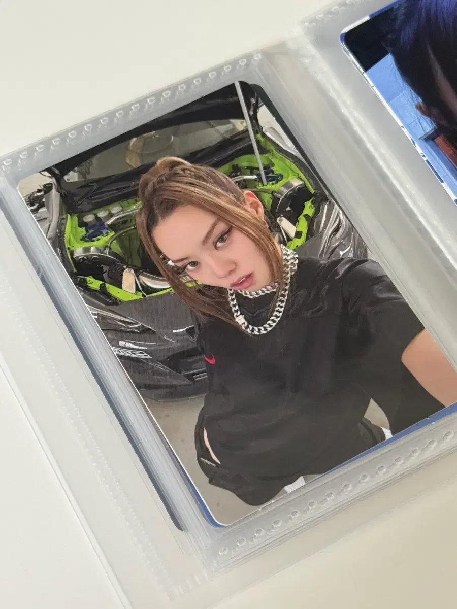 thumbnail-0